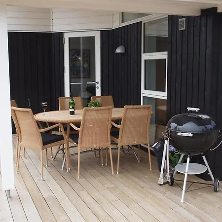 Helen - 500m To The Fjord By Interhome Feriehus Bjerregård